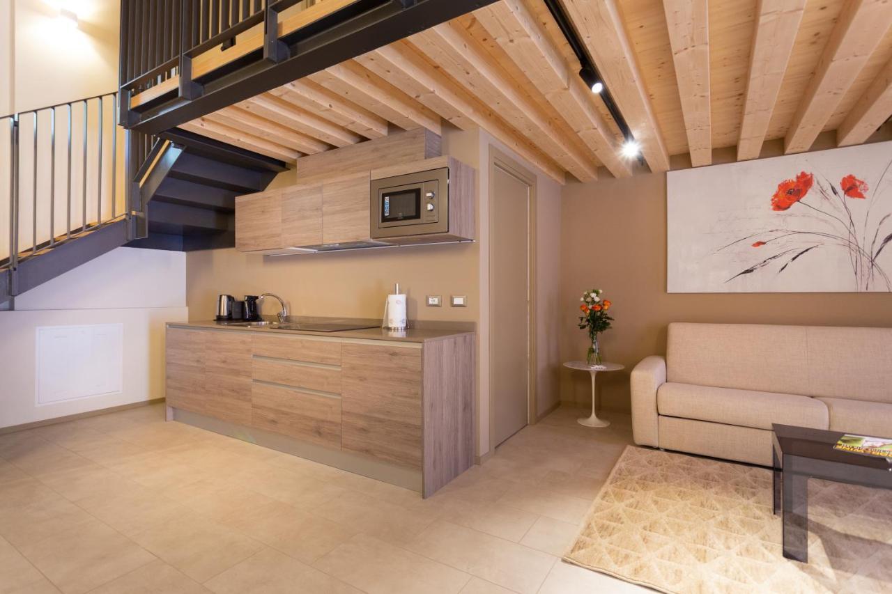 Residence 8 Loft Venesia Bagian luar foto
