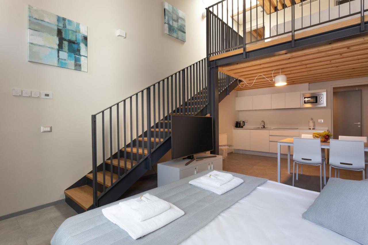 Residence 8 Loft Venesia Bagian luar foto