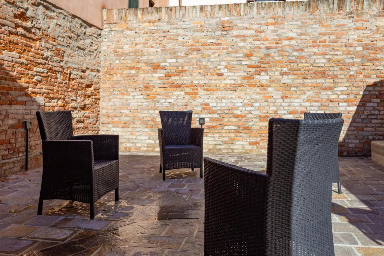 Residence 8 Loft Venesia Bagian luar foto