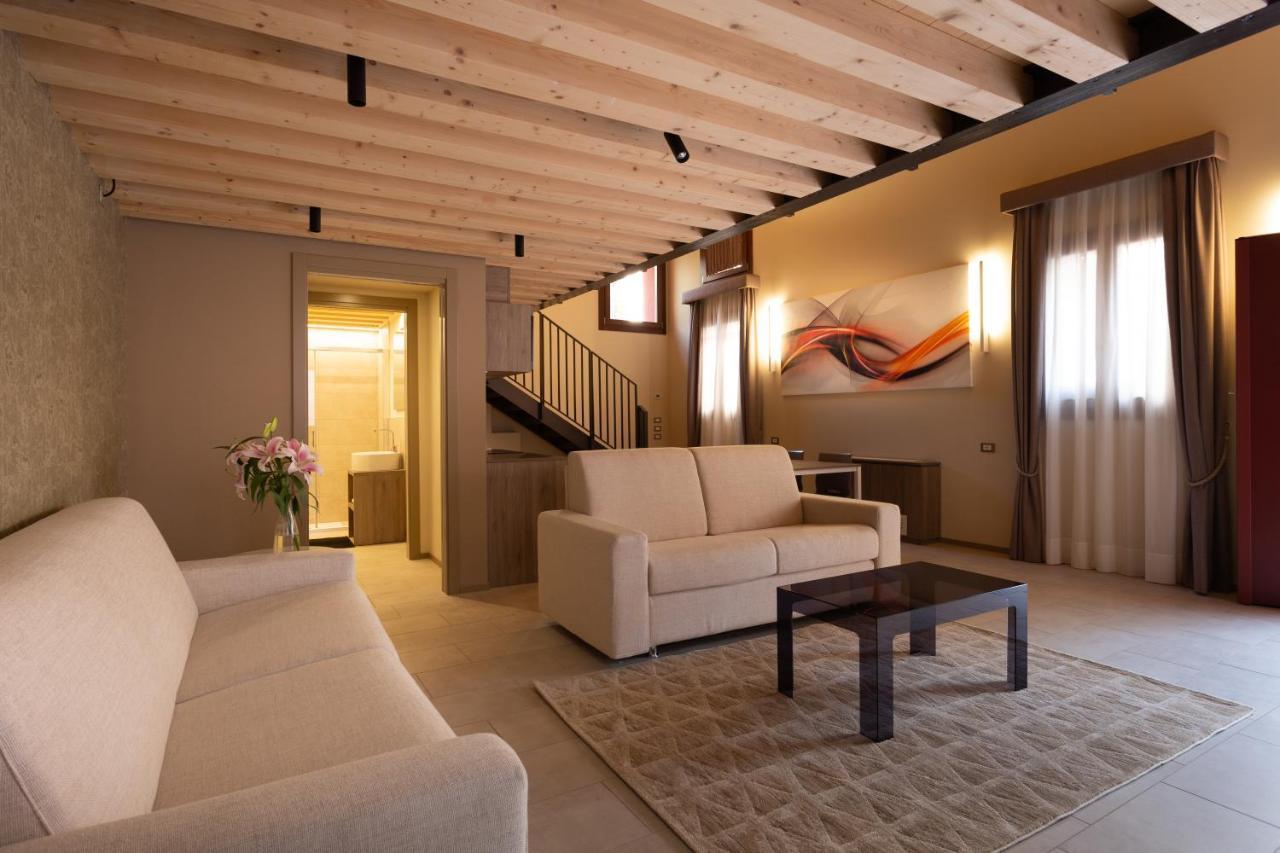 Residence 8 Loft Venesia Bagian luar foto