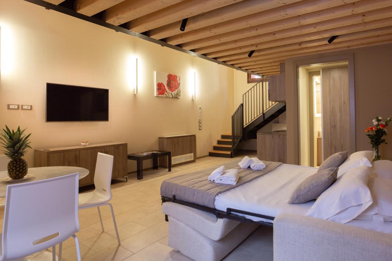 Residence 8 Loft Venesia Bagian luar foto