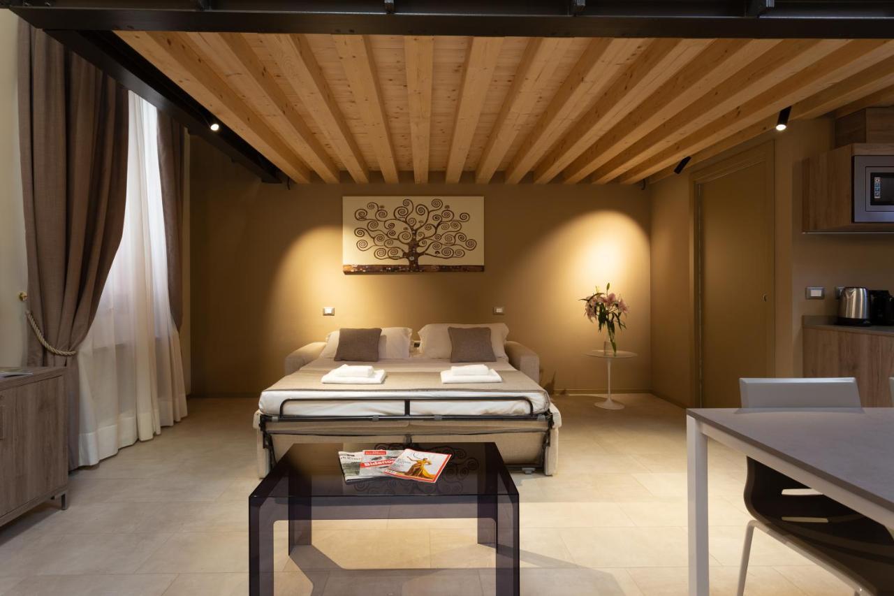 Residence 8 Loft Venesia Bagian luar foto